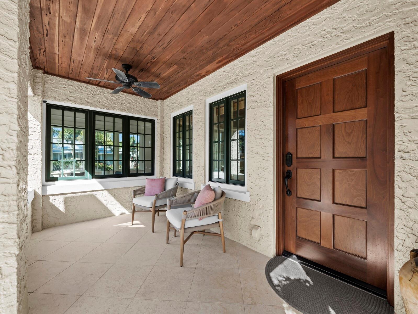 1905 ALTA VISTA ST