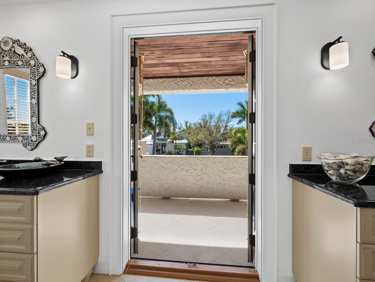 1905 ALTA VISTA ST