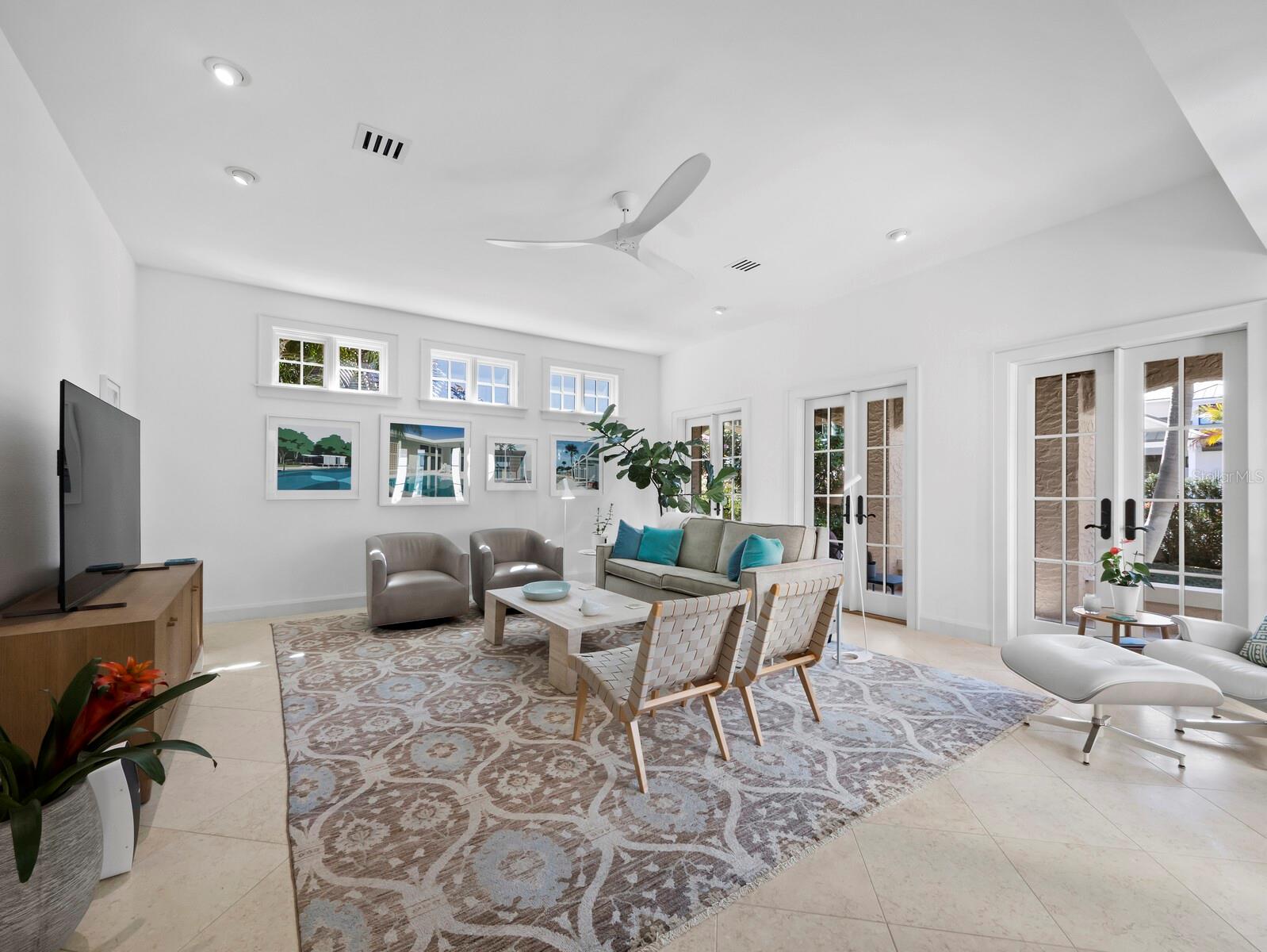 1905 ALTA VISTA ST