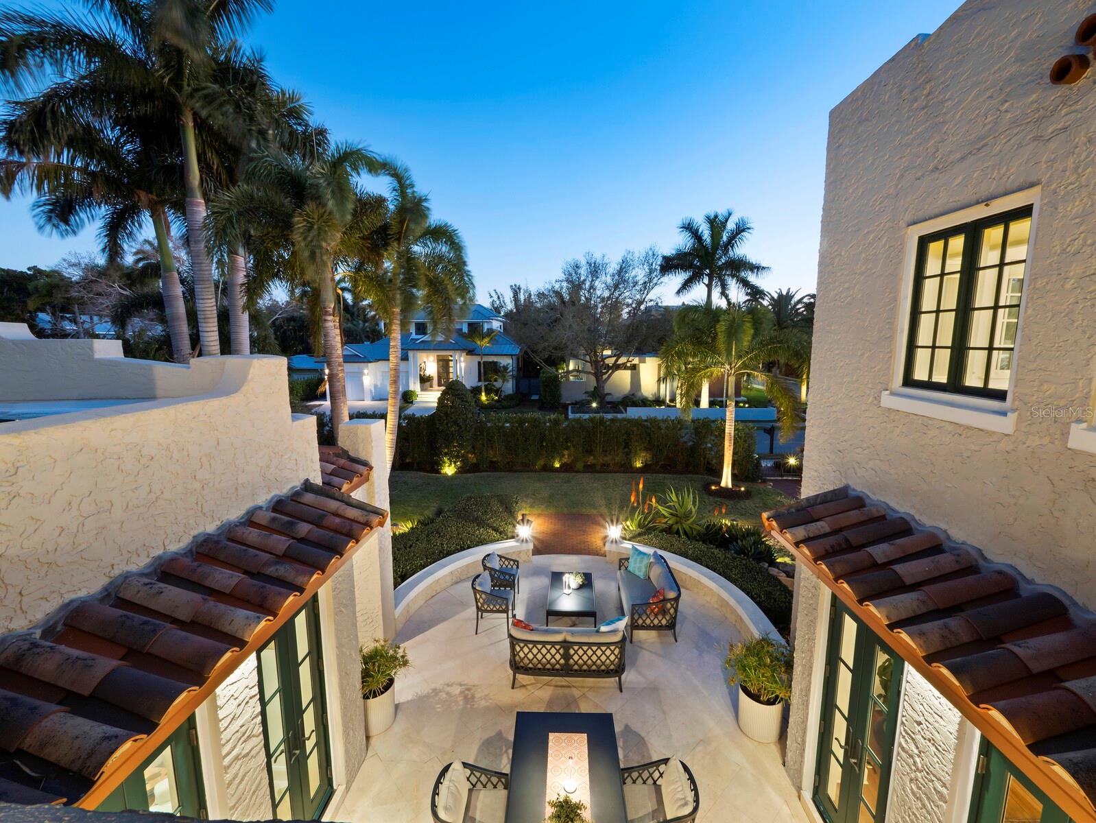 1905 ALTA VISTA ST