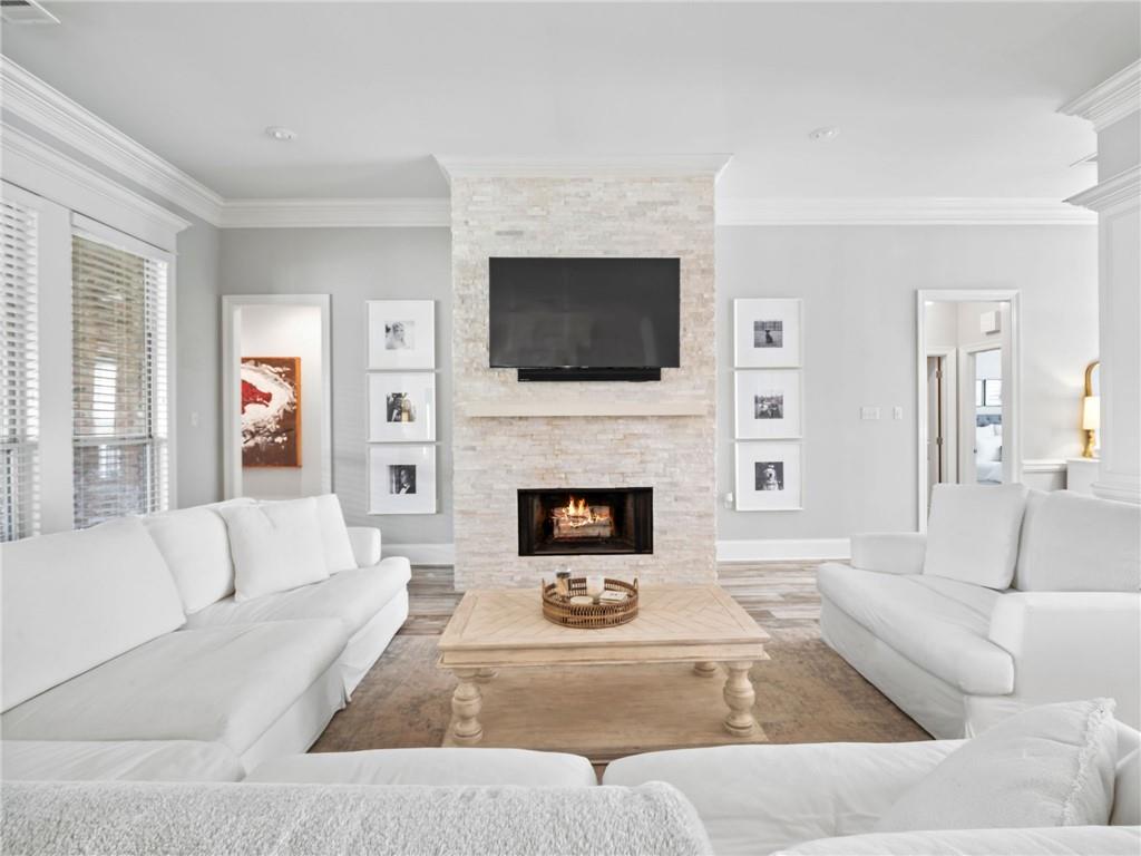 1005 AVENUE SAINT GERMAIN None