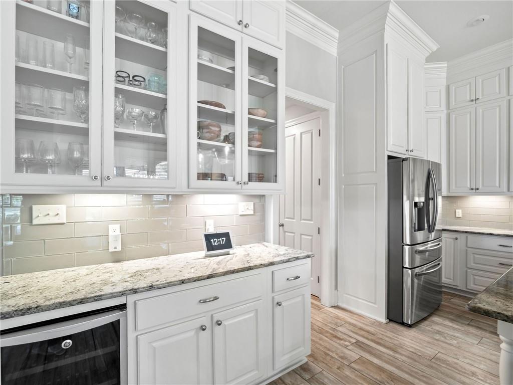 1005 AVENUE SAINT GERMAIN None