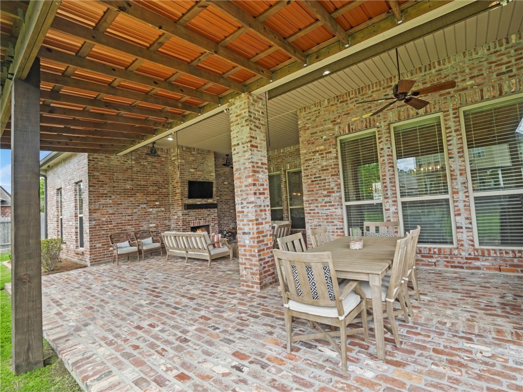 1005 AVENUE SAINT GERMAIN None