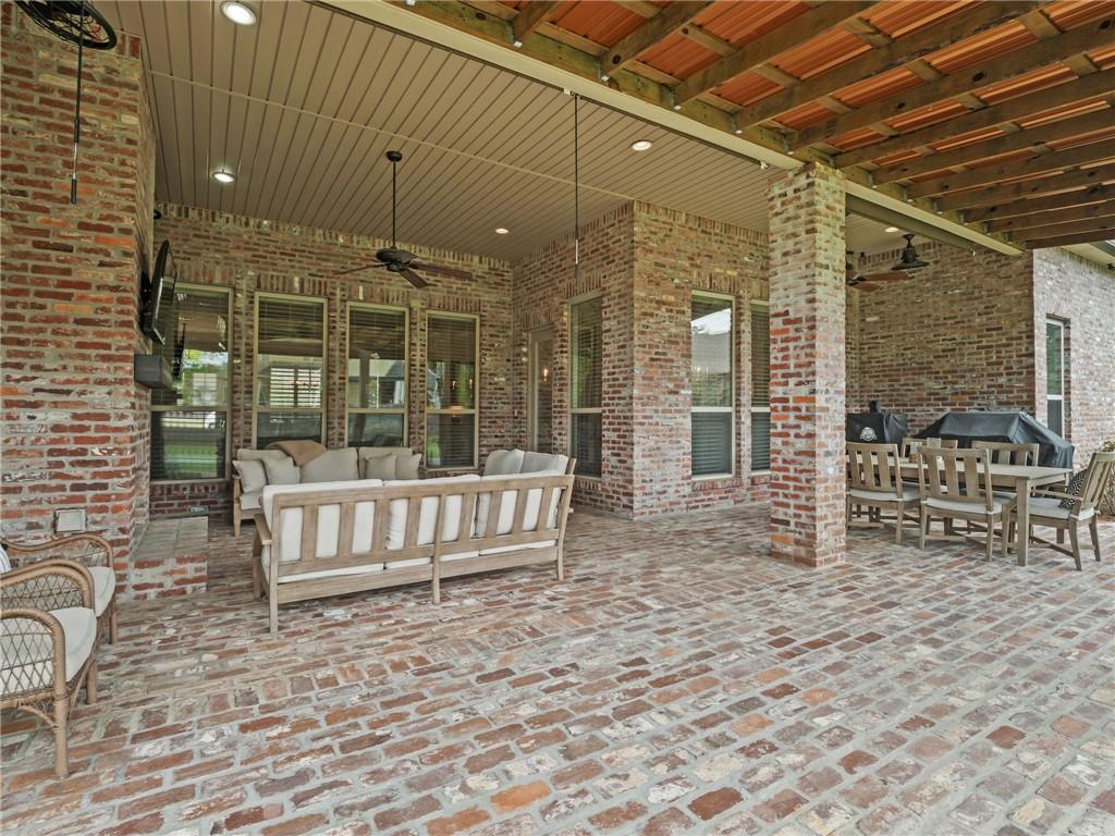 1005 AVENUE SAINT GERMAIN None