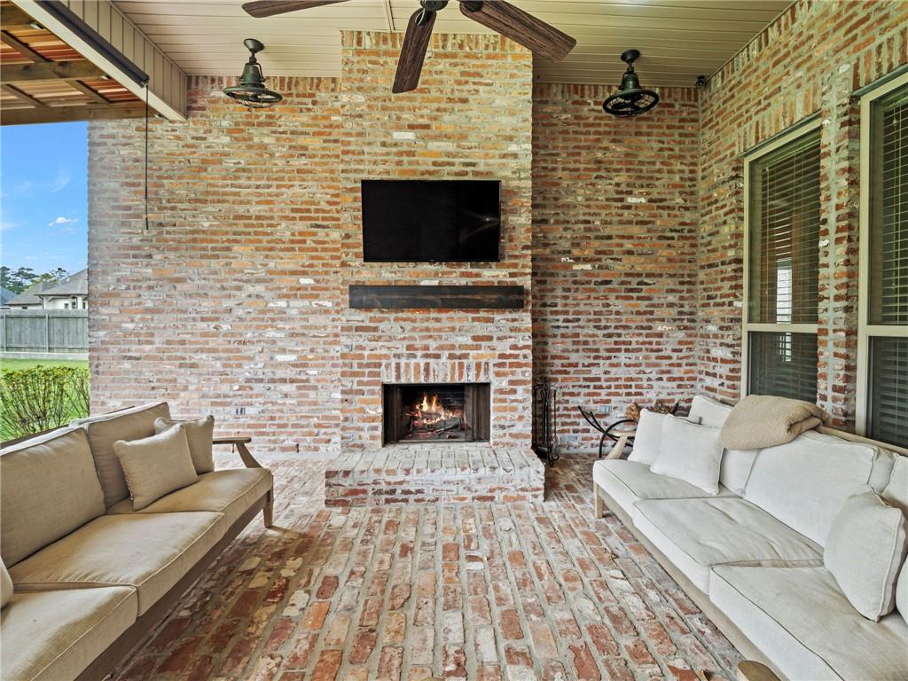 1005 AVENUE SAINT GERMAIN None