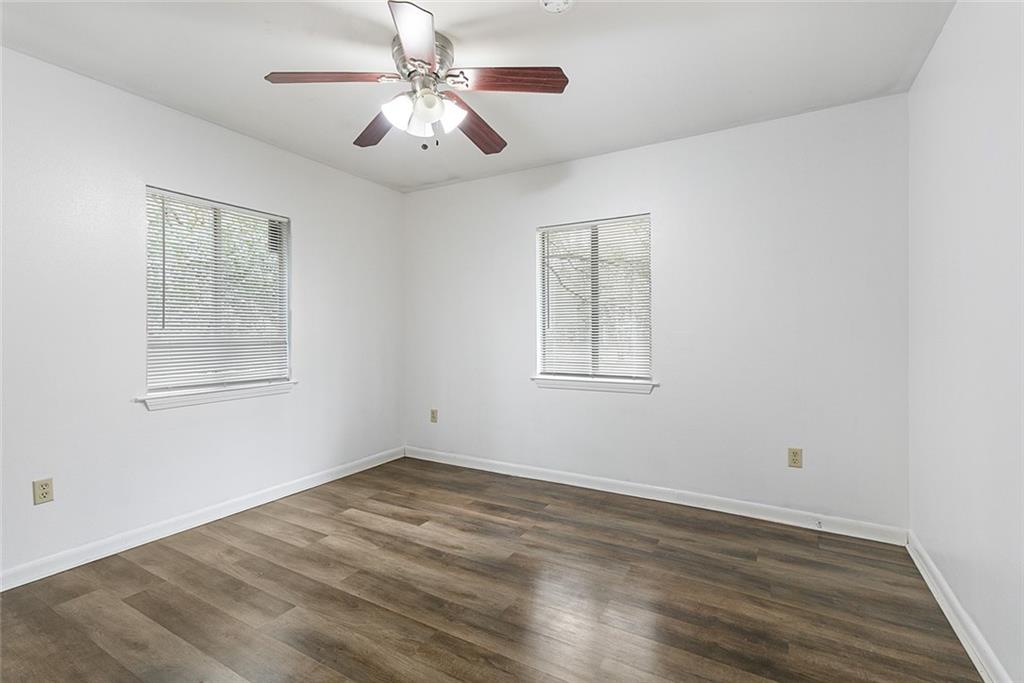 11263 HWY 190 Highway