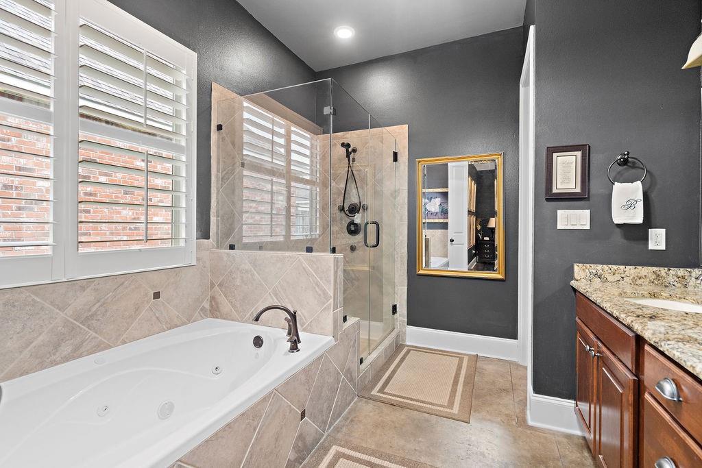 246 S ORCHARD Lane