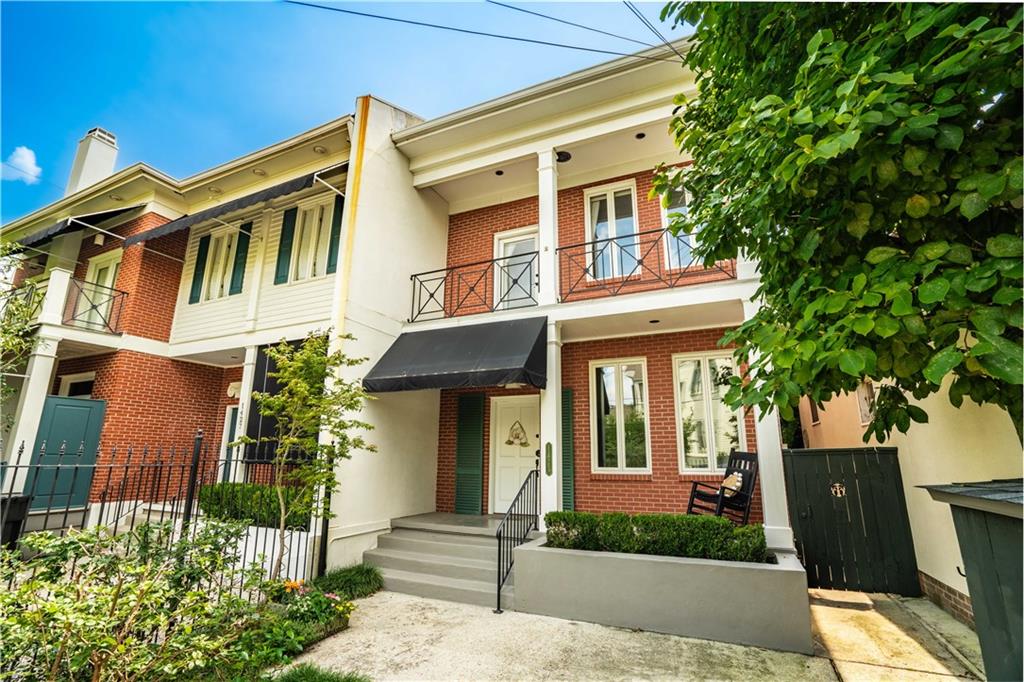 1421 LEONTINE Street