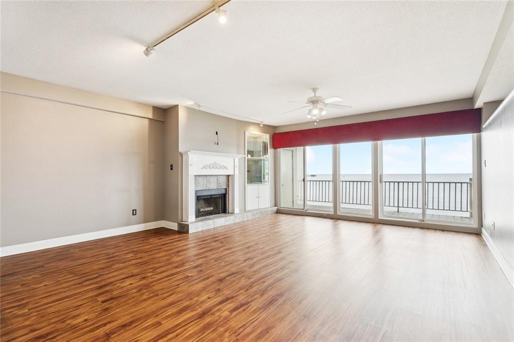 103 MARINERS Boulevard 1C