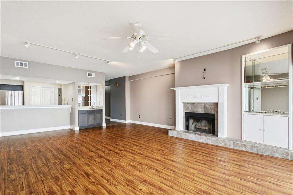 103 MARINERS Boulevard 1C