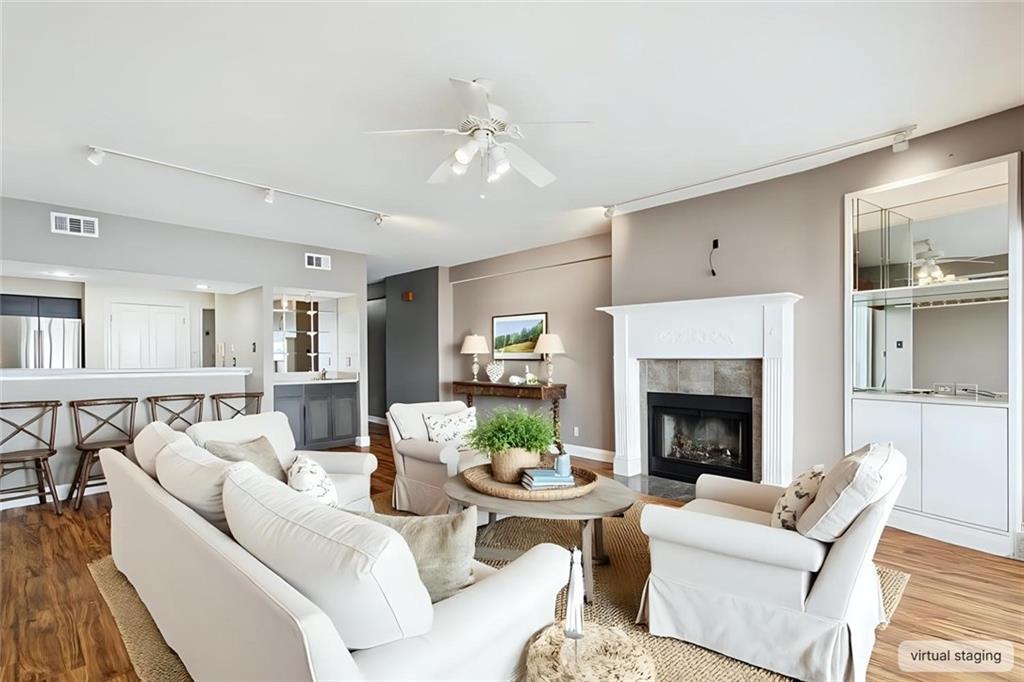 103 MARINERS Boulevard 1C