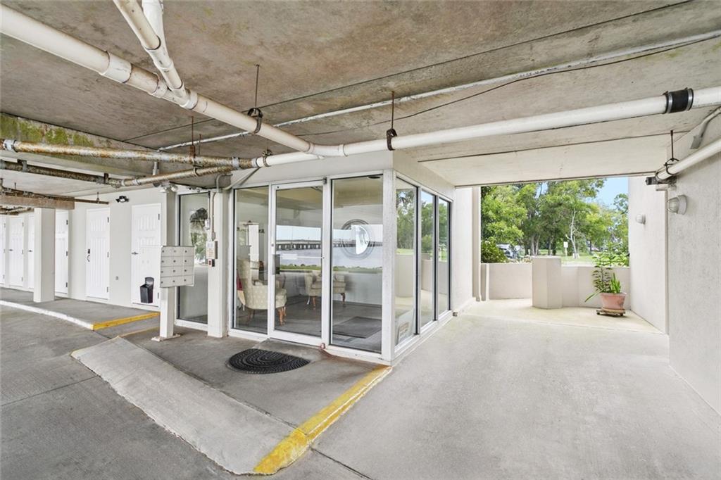 103 MARINERS Boulevard 1C