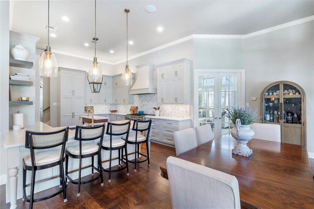 356 SANDALWOOD Drive