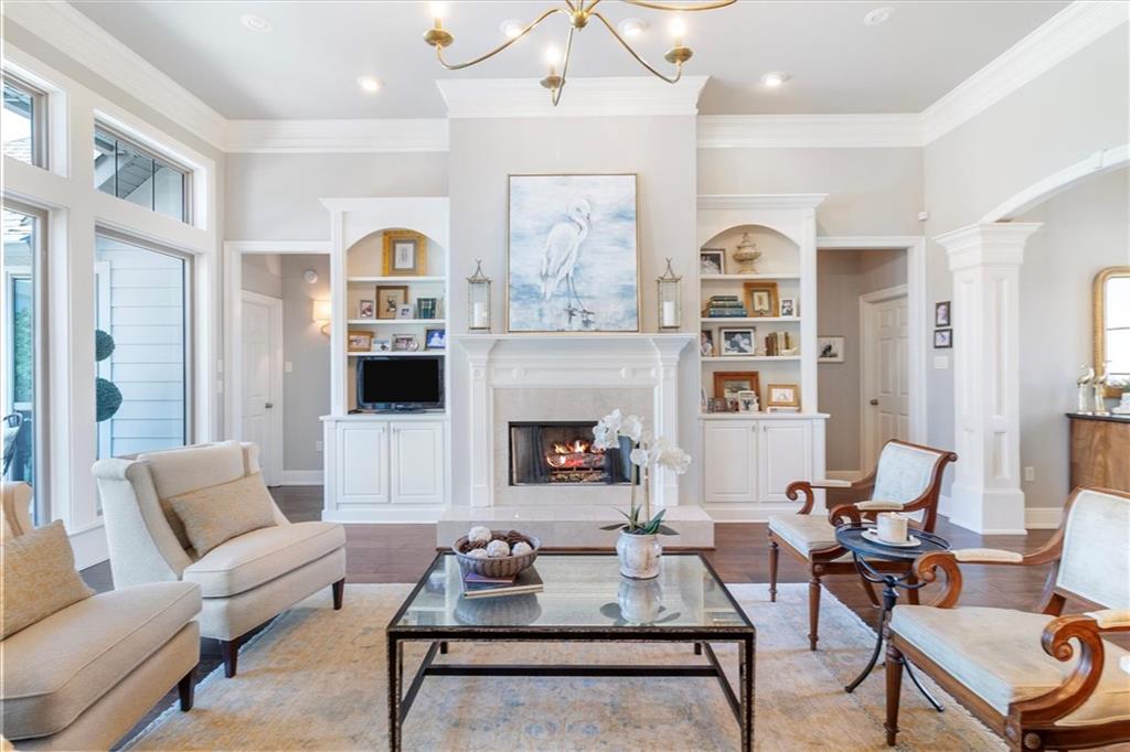 356 SANDALWOOD Drive