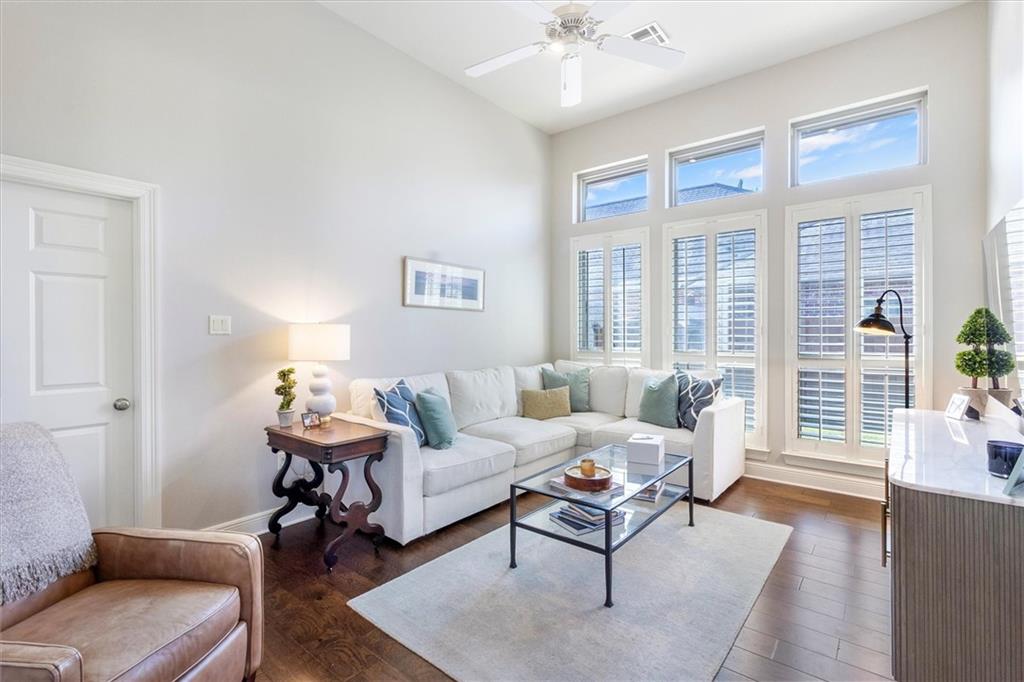 356 SANDALWOOD Drive