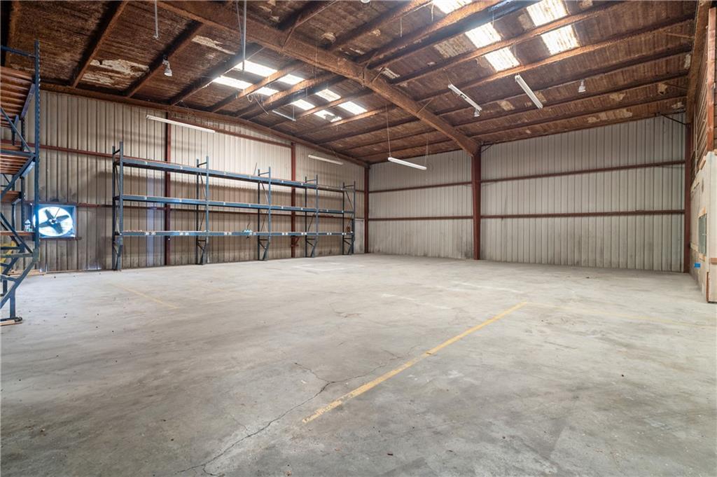 4060 HIGHWAY 59 Highway