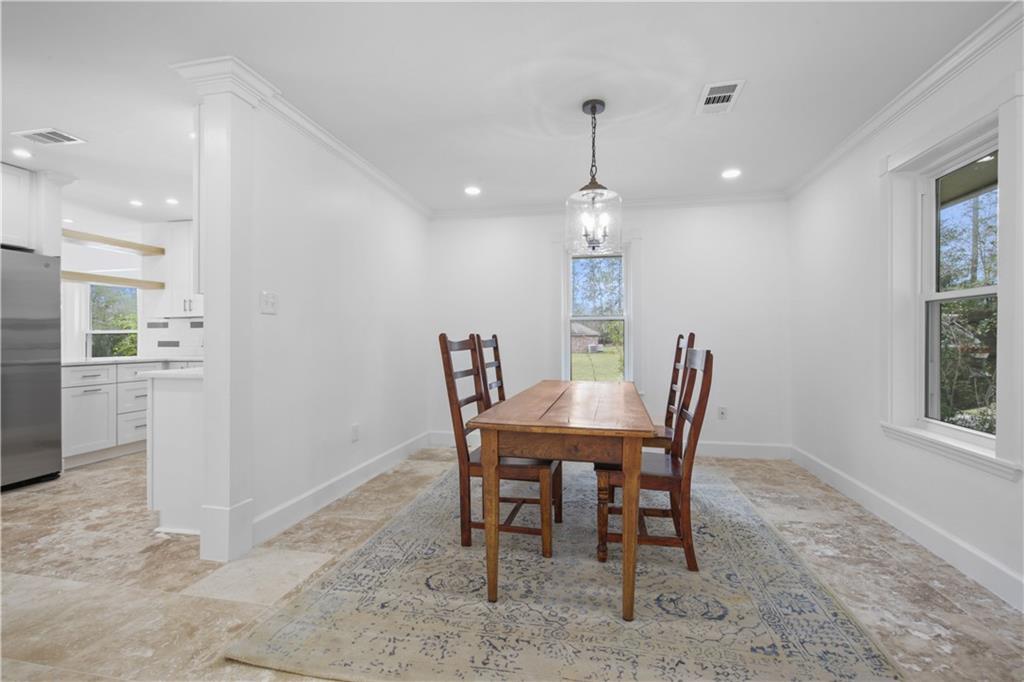 20200 NARROW Road