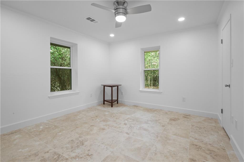 20200 NARROW Road