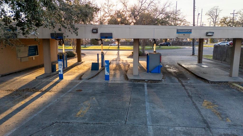 3231 GENTILLY Boulevard