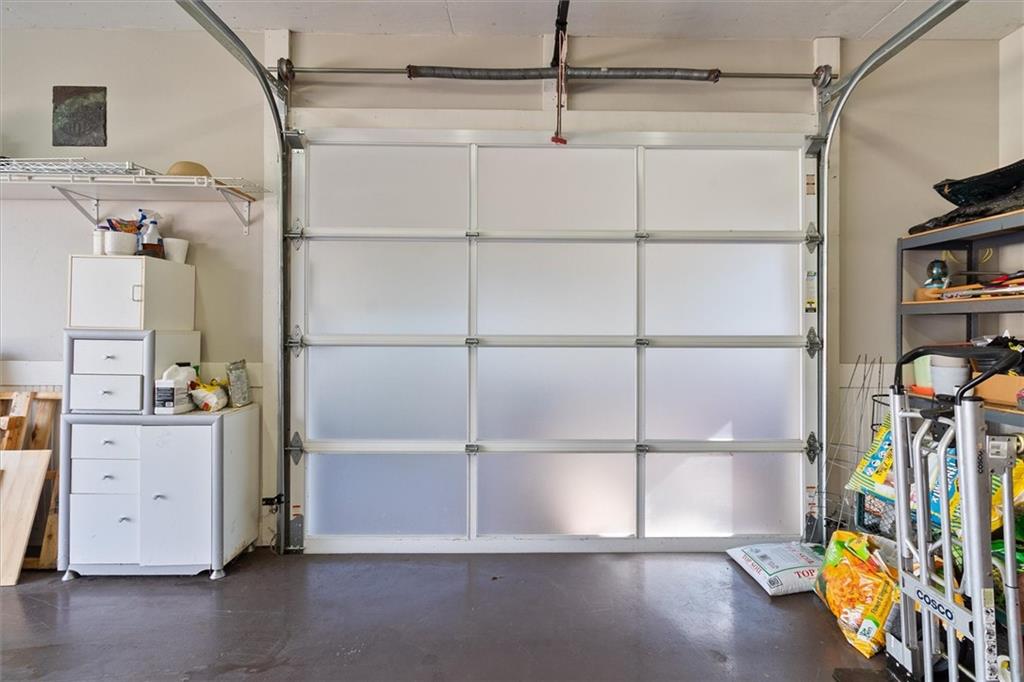 423 RIVER OAKS Drive