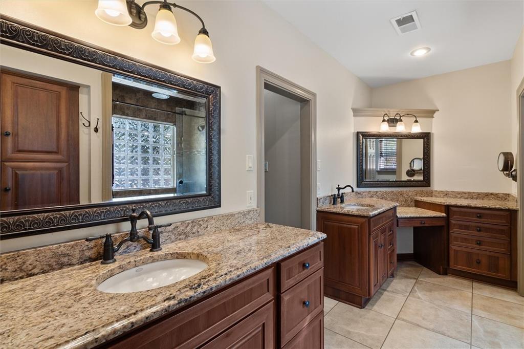 423 RIVER OAKS Drive