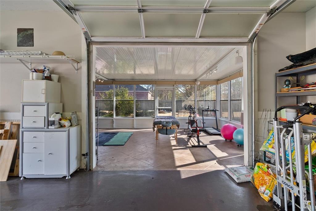 423 RIVER OAKS Drive