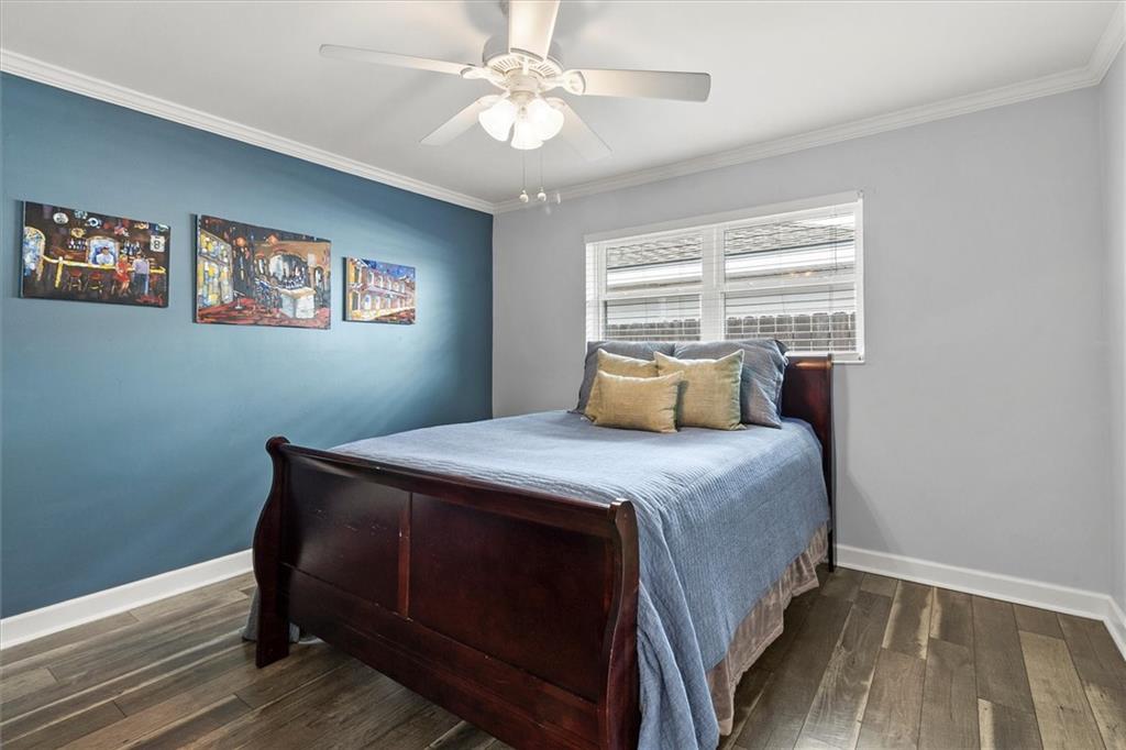 909 ROSA Avenue