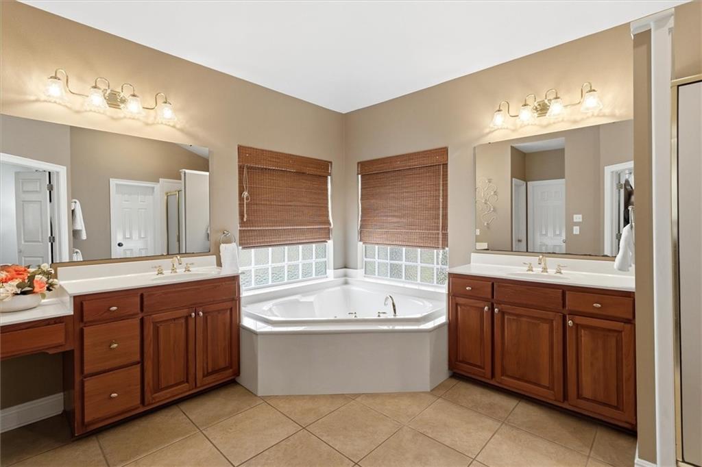 505 EVERGREEN Drive