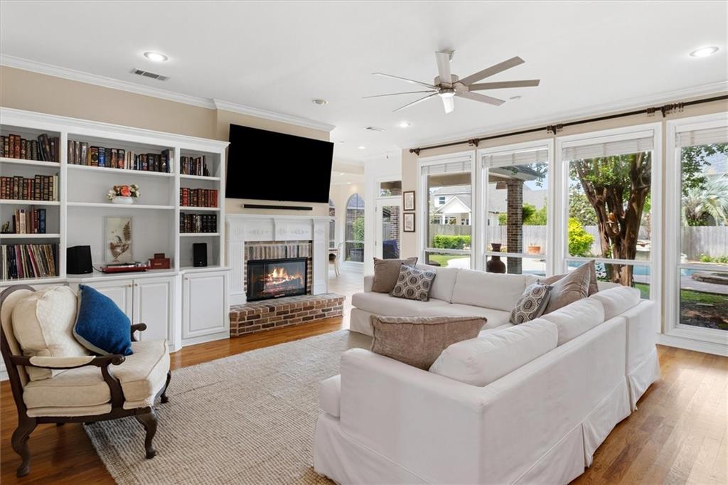 505 EVERGREEN Drive