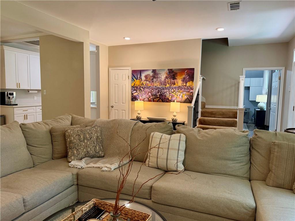 111 JASMINE Drive