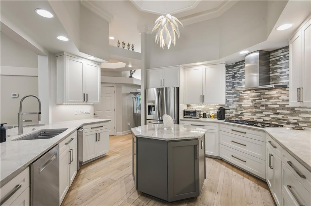 282 EVANGELINE Drive