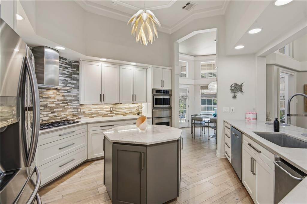 282 EVANGELINE Drive