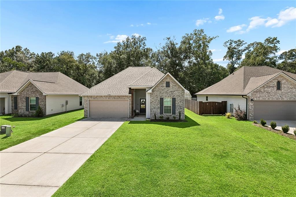 41498 DOTHAN Place