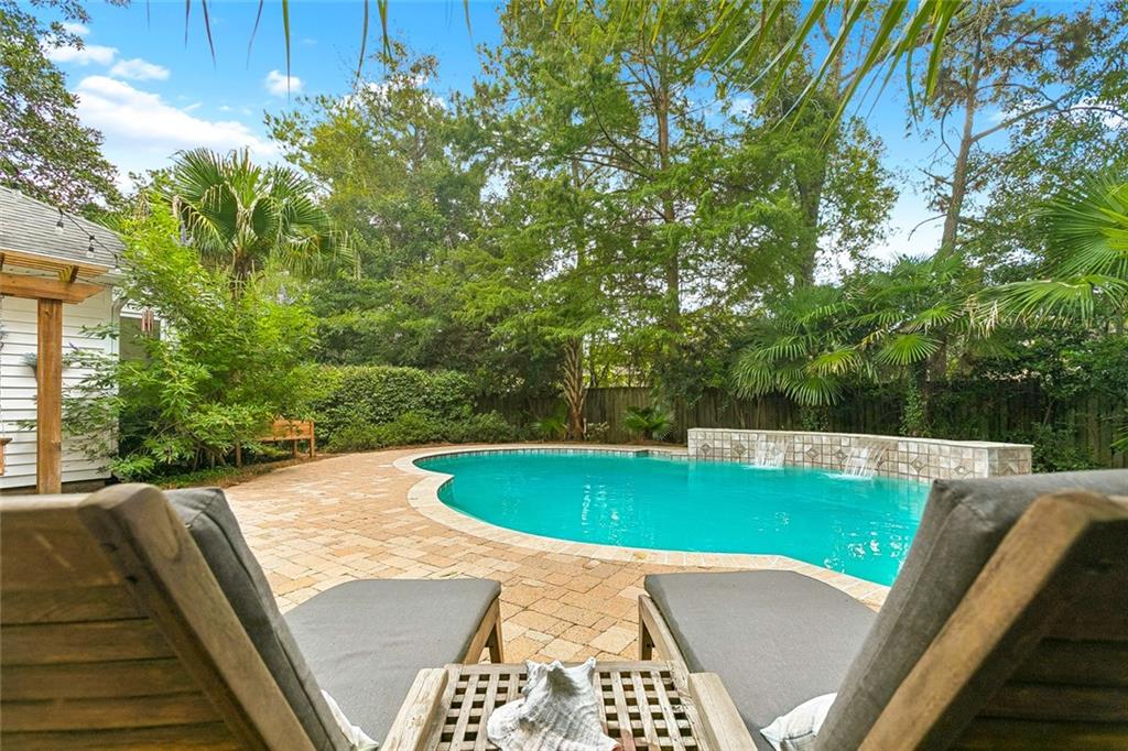 2045 WHITE MYRTLE Drive