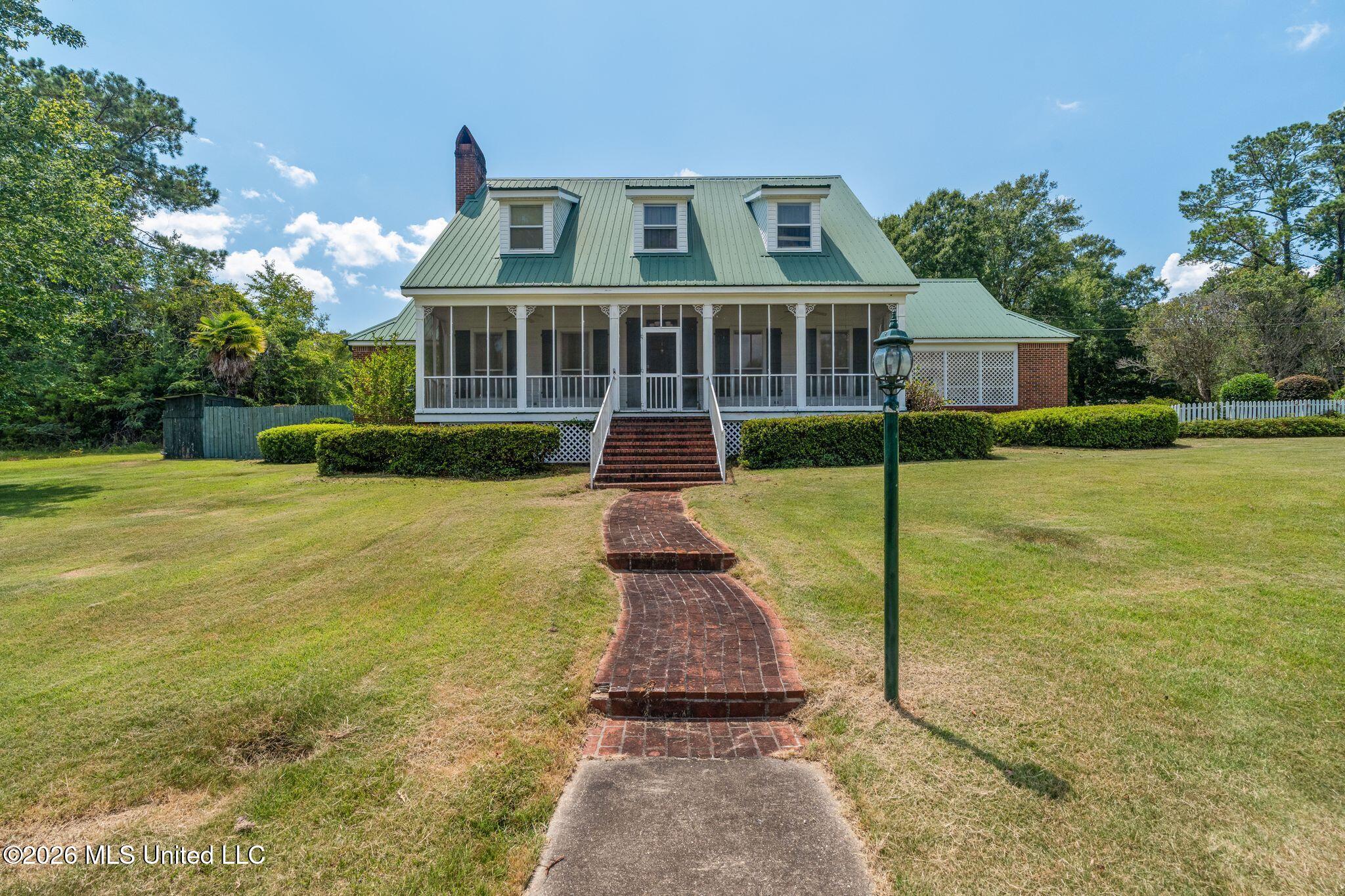 212 Hillman Road