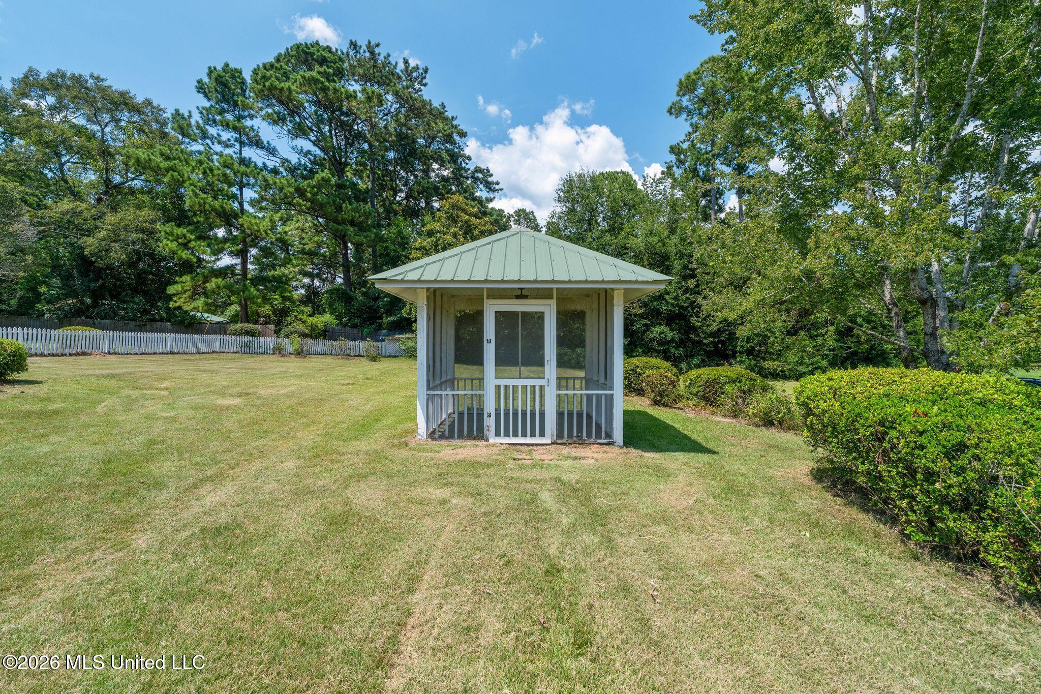 212 Hillman Road