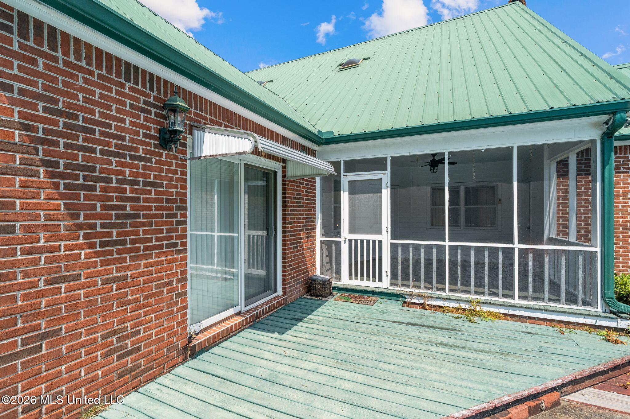 212 Hillman Road