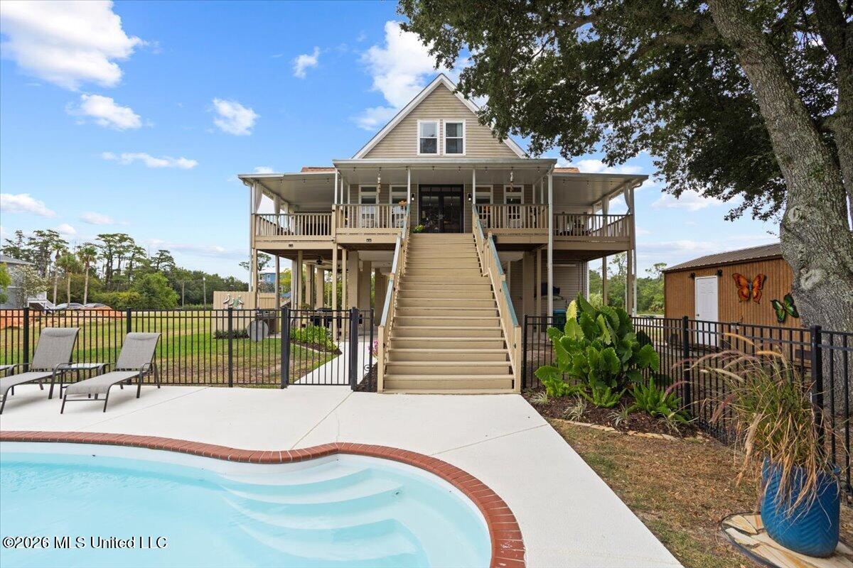 628 W Magnolia Street