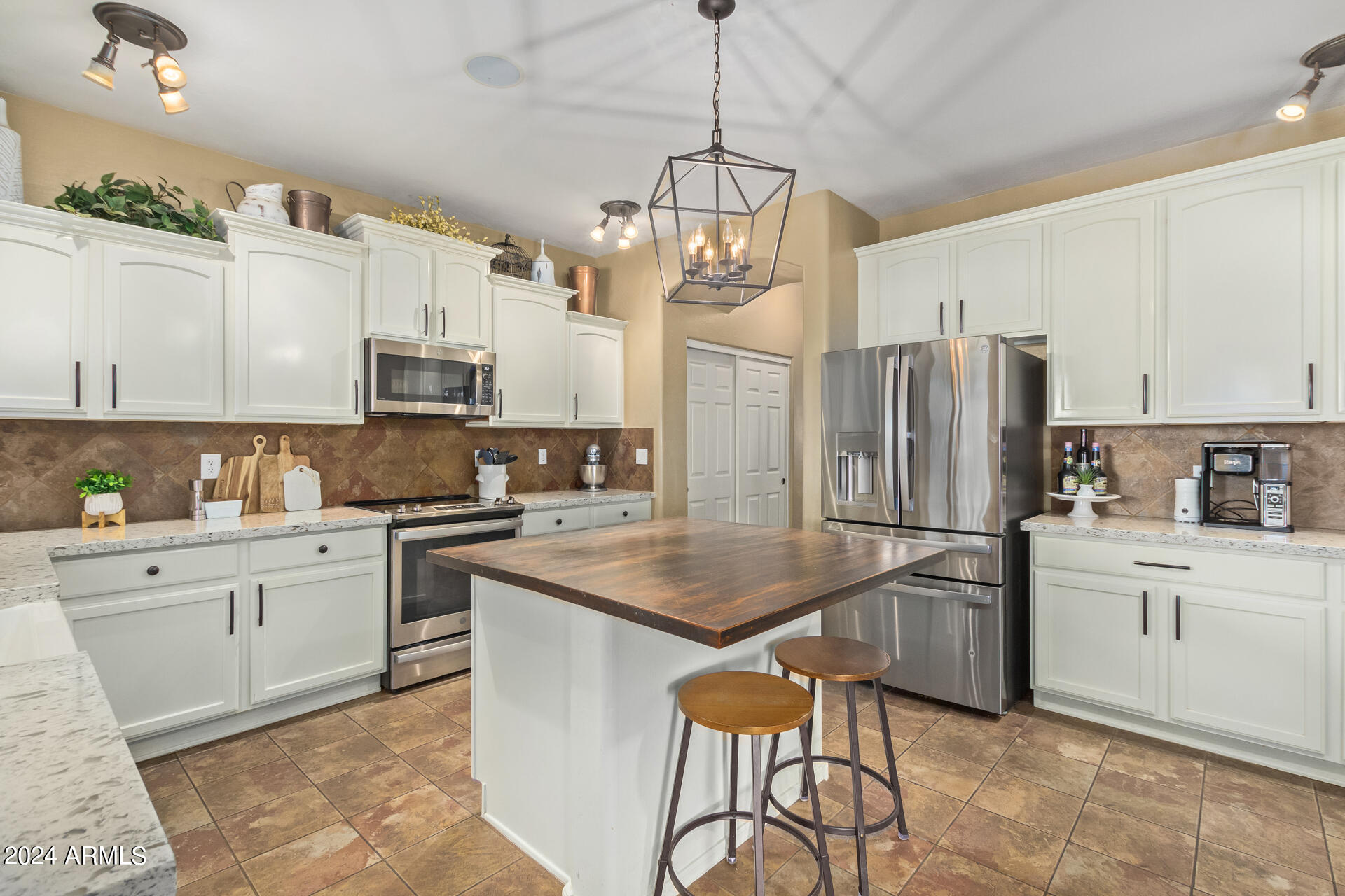 9350 W PROSPECTOR Drive