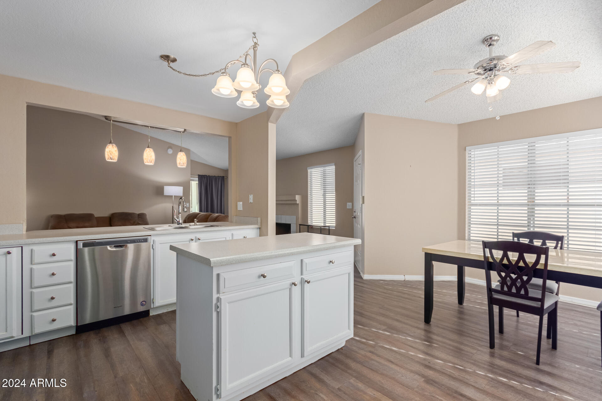 8840 W VILLA RITA Drive