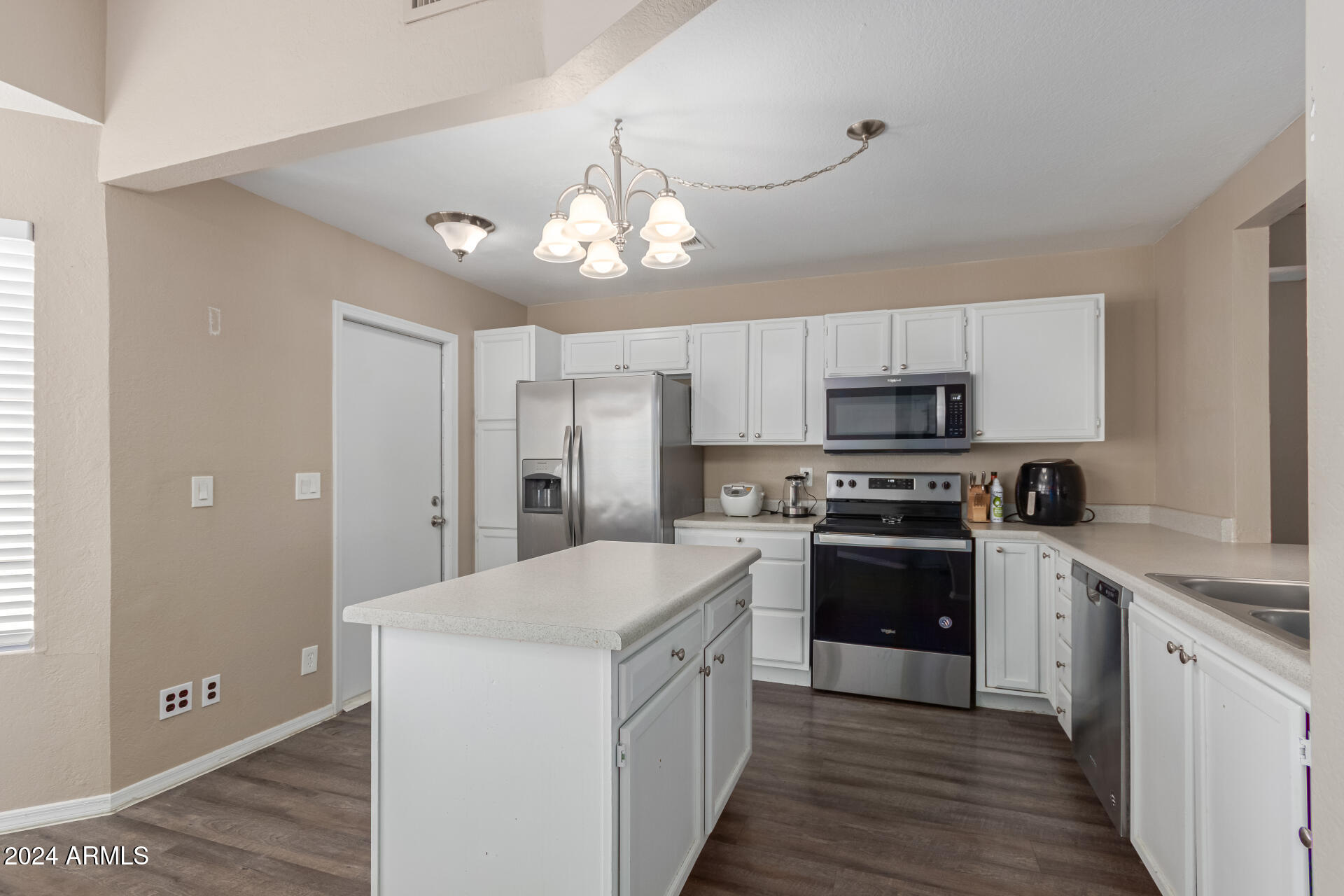 8840 W VILLA RITA Drive