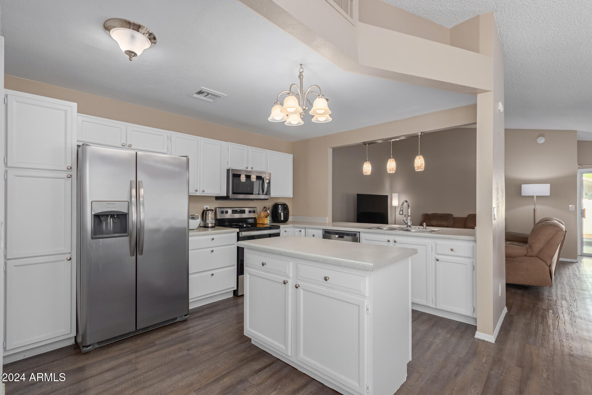 8840 W VILLA RITA Drive