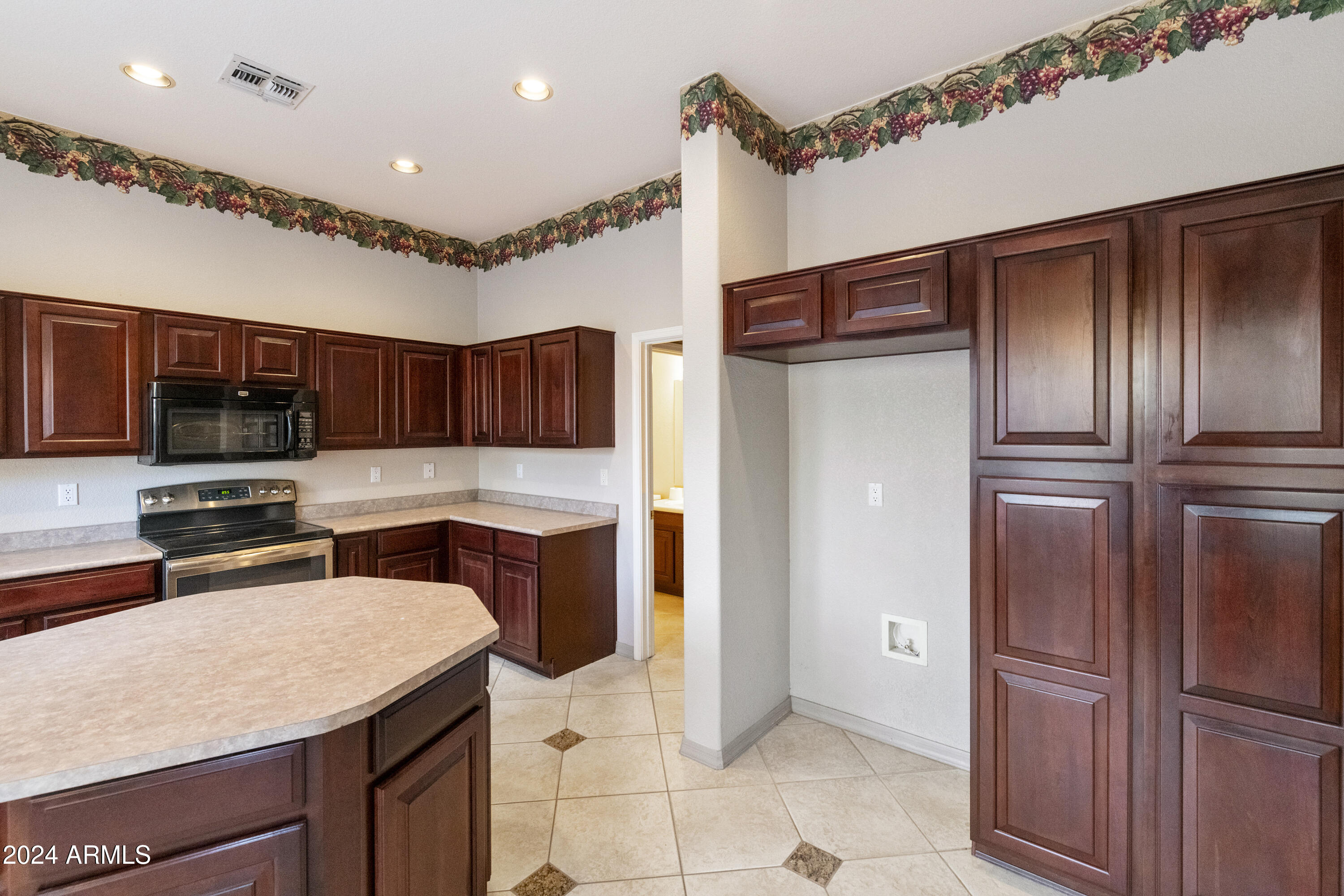 4168 E WALNUT Road