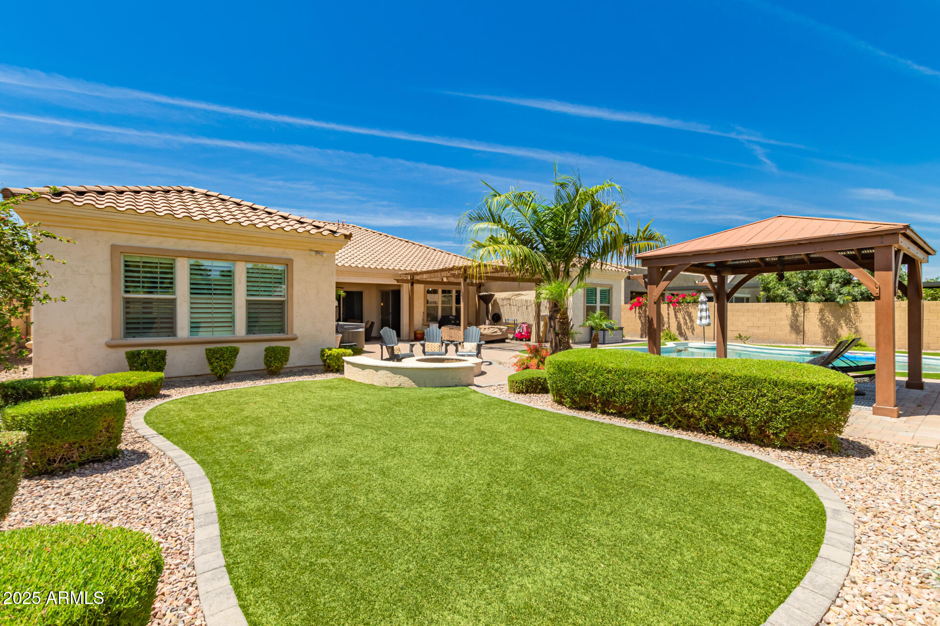 3990 E IRIS Drive
