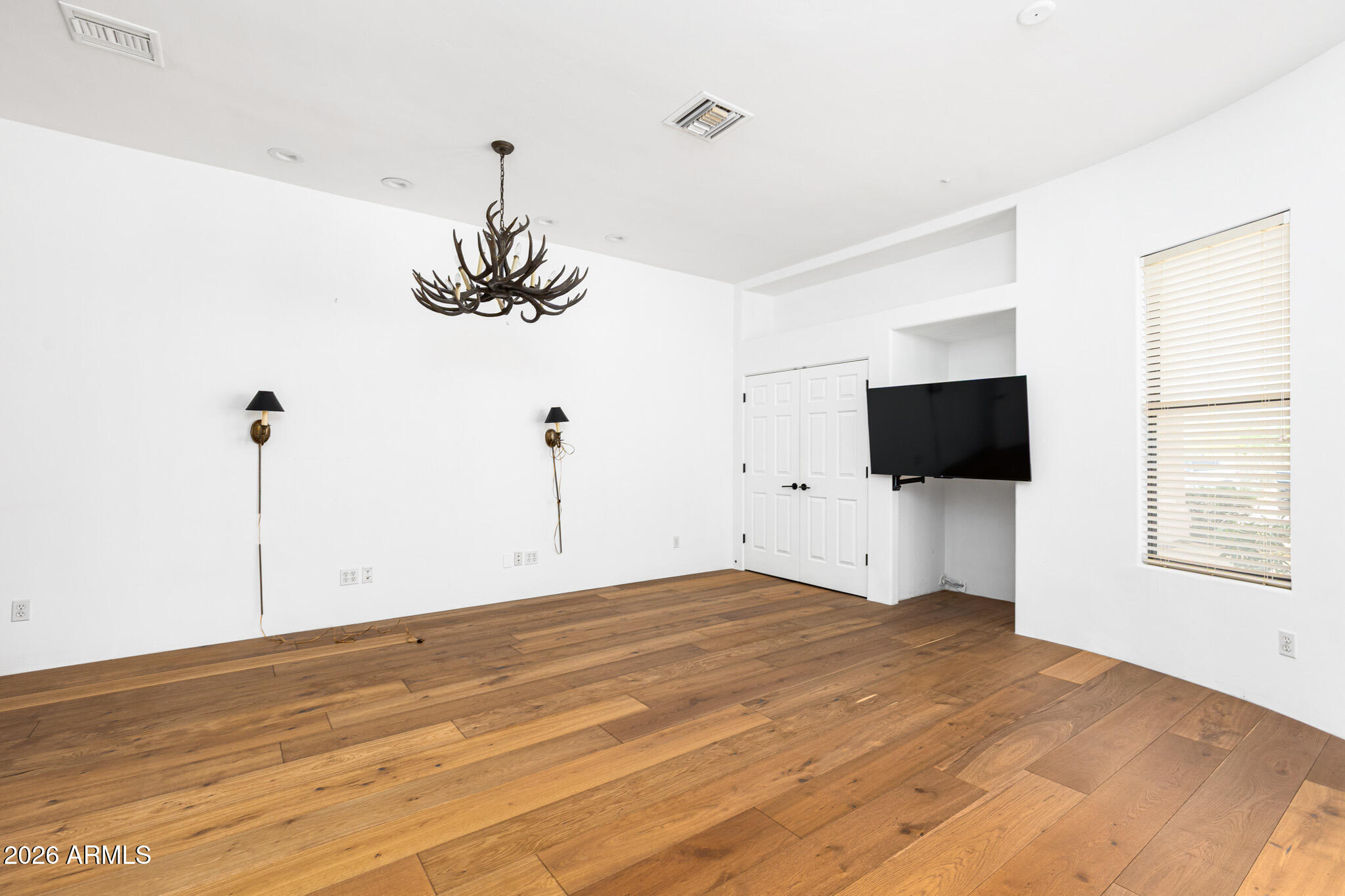 7025 E ASHLER HILLS Drive