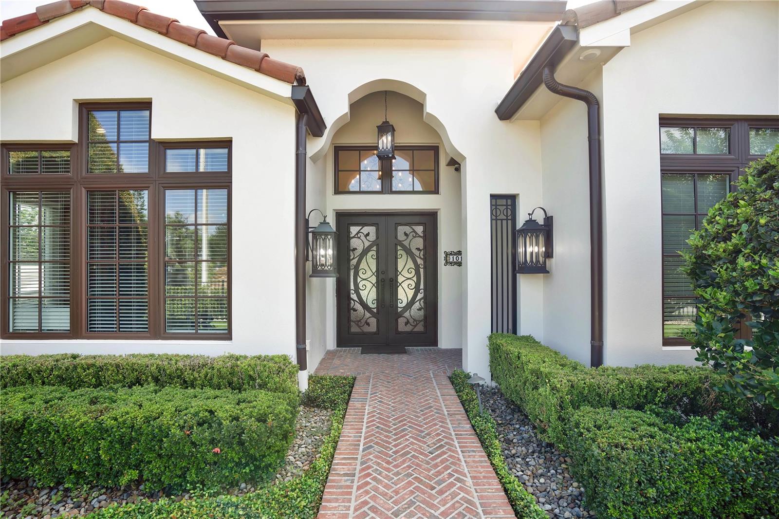 1010 N PENNSYLVANIA AVE