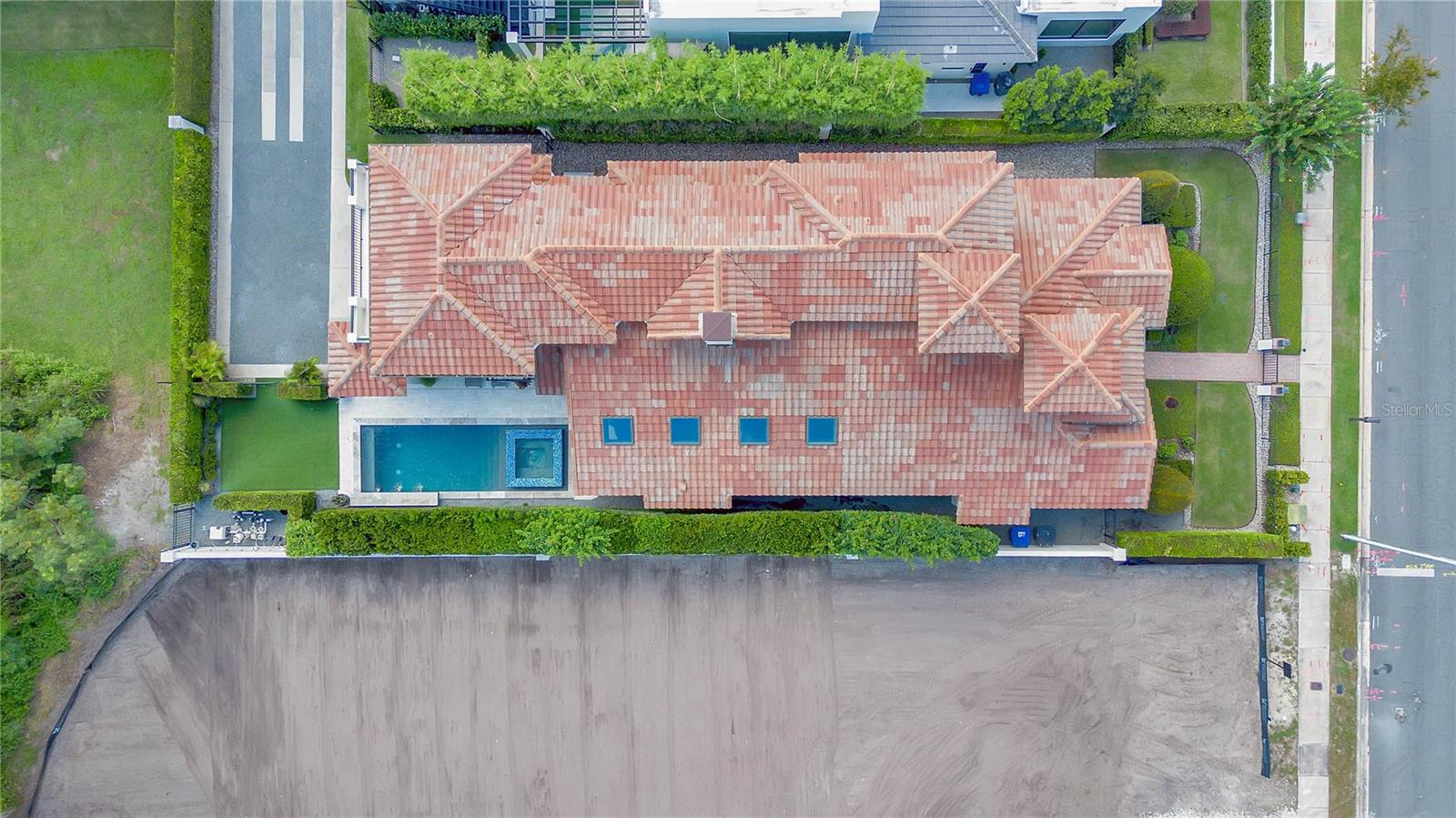 1010 N PENNSYLVANIA AVE