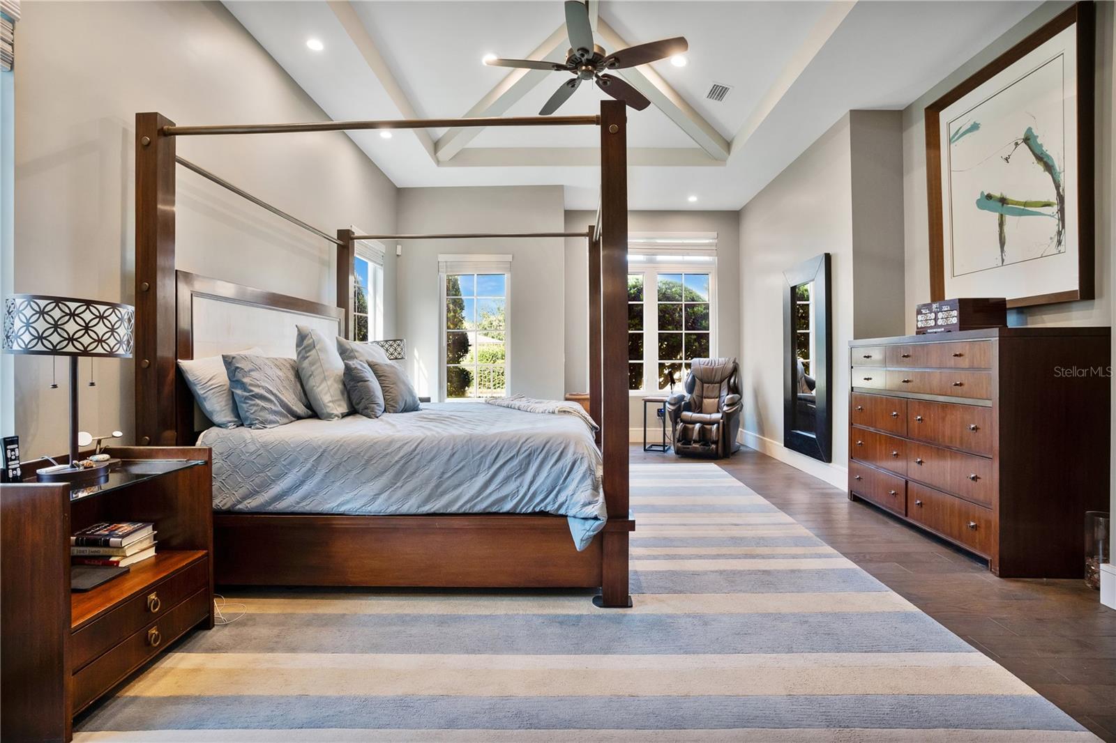 1010 N PENNSYLVANIA AVE