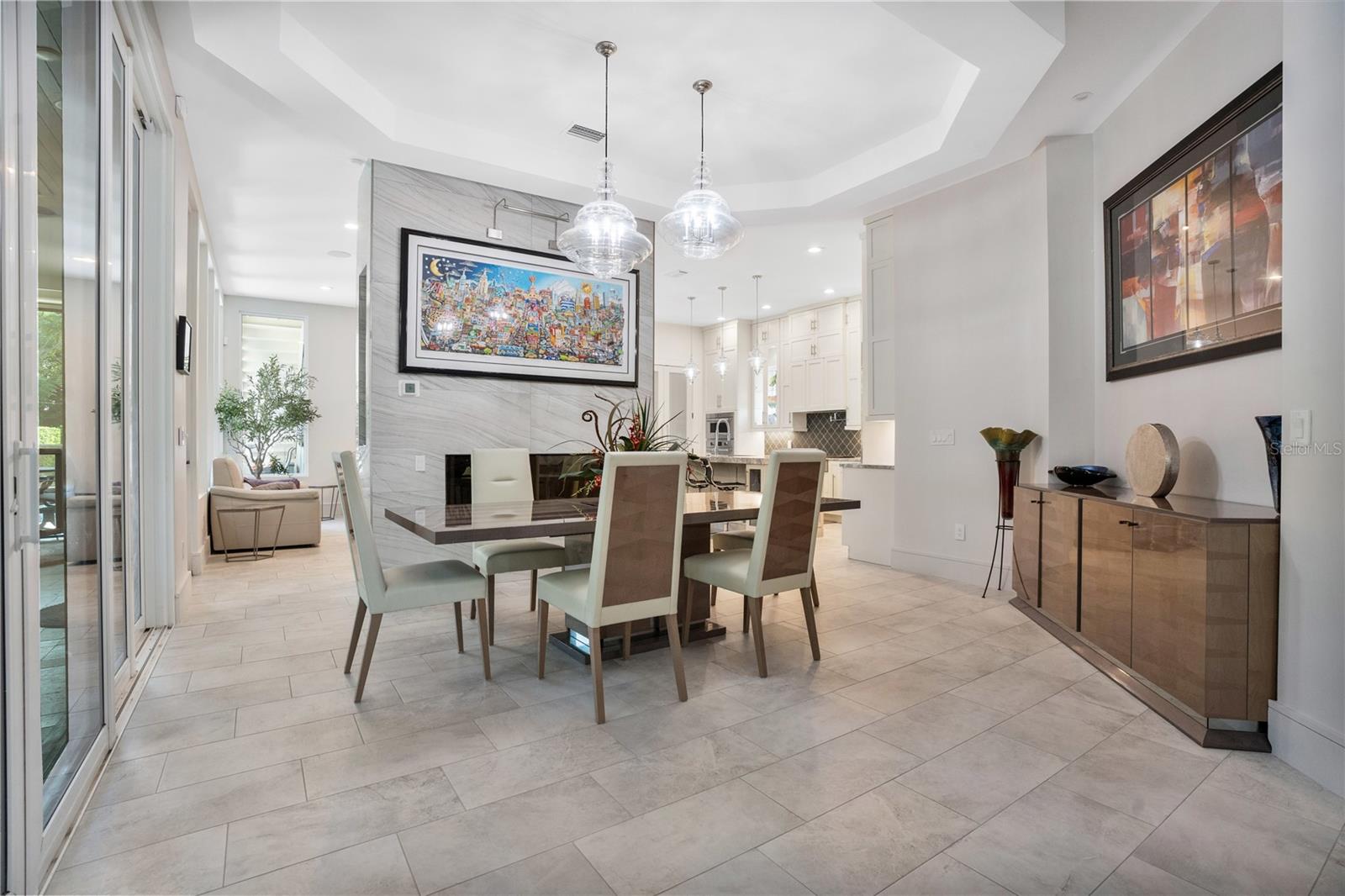 1010 N PENNSYLVANIA AVE