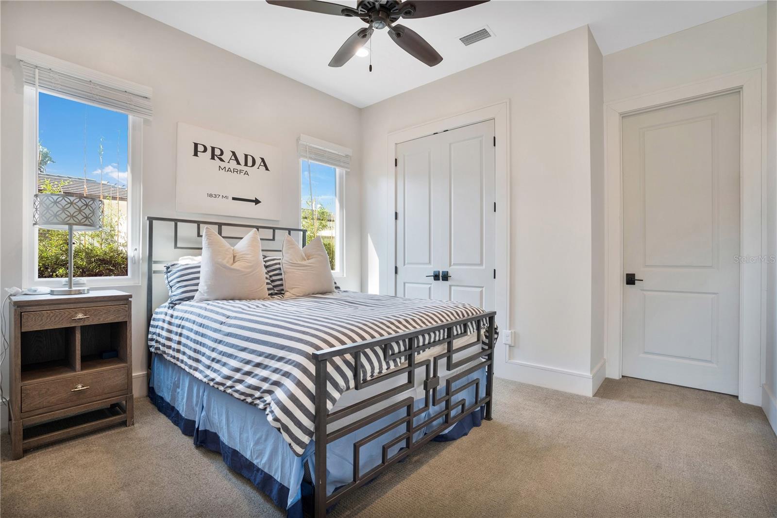 1010 N PENNSYLVANIA AVE